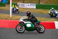 Vintage-motorcycle-club;eventdigitalimages;mallory-park;mallory-park-trackday-photographs;no-limits-trackdays;peter-wileman-photography;trackday-digital-images;trackday-photos;vmcc-festival-1000-bikes-photographs